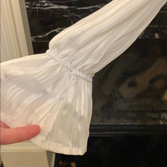 NWT white chiffon ruffled front blouse - Picture 3 of 4